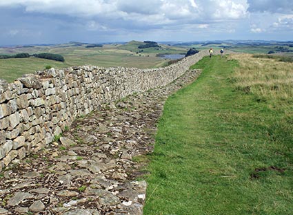 Hadrianusmuren i England. Hadrianusmuren i England.